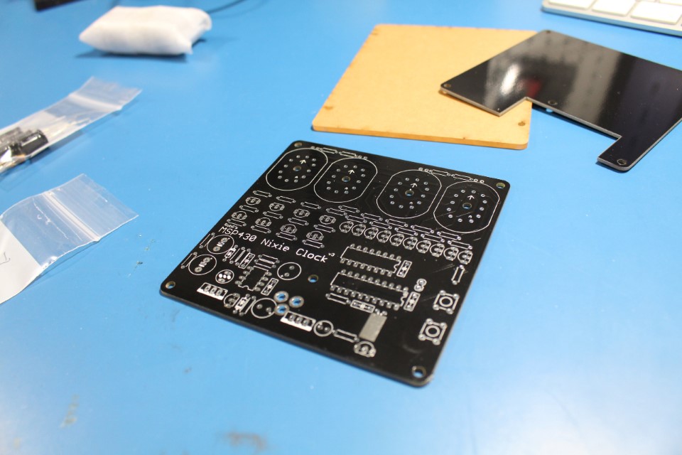 MSP430NixeTubeClock-03